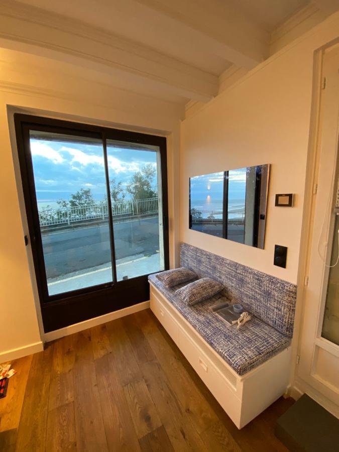 Appartement Face Mer Avec Terrasse Et Parking Trouville-sur-Mer Exterior foto
