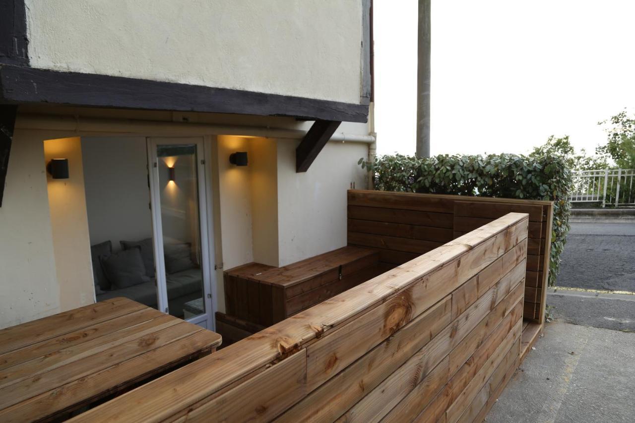 Appartement Face Mer Avec Terrasse Et Parking Trouville-sur-Mer Exterior foto
